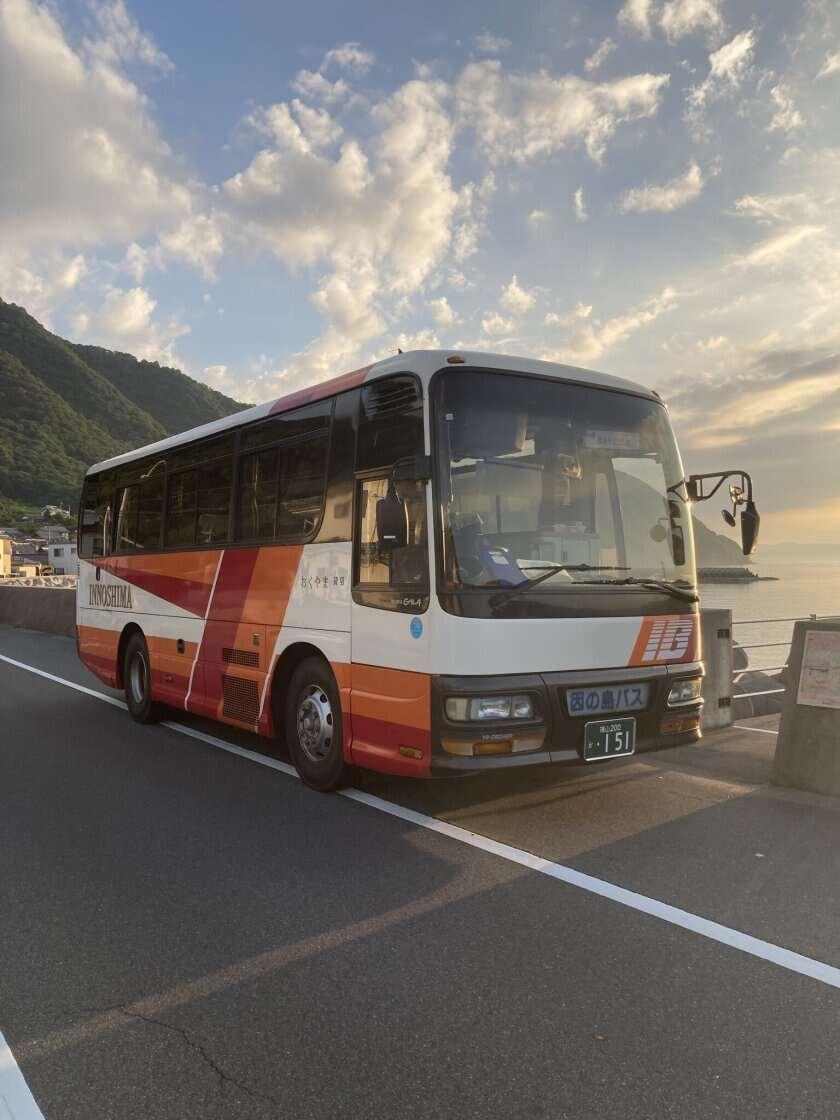 因の島バス株式会社の制服5