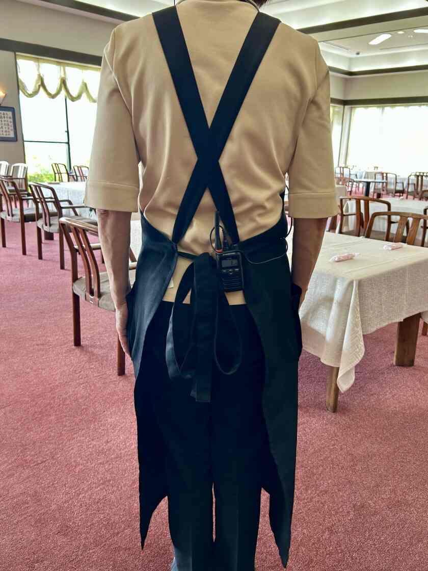 RESTAURANT SAKURA（太子カントリー倶楽部内）の制服5