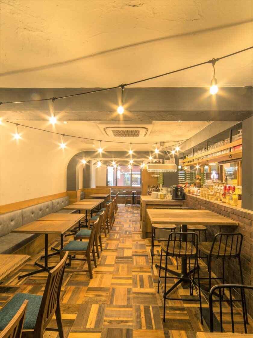 ビストロバンケットの制服2