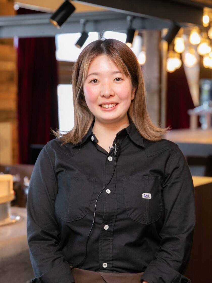 ステーキ＆ハンバーグのお店バンケットの制服2