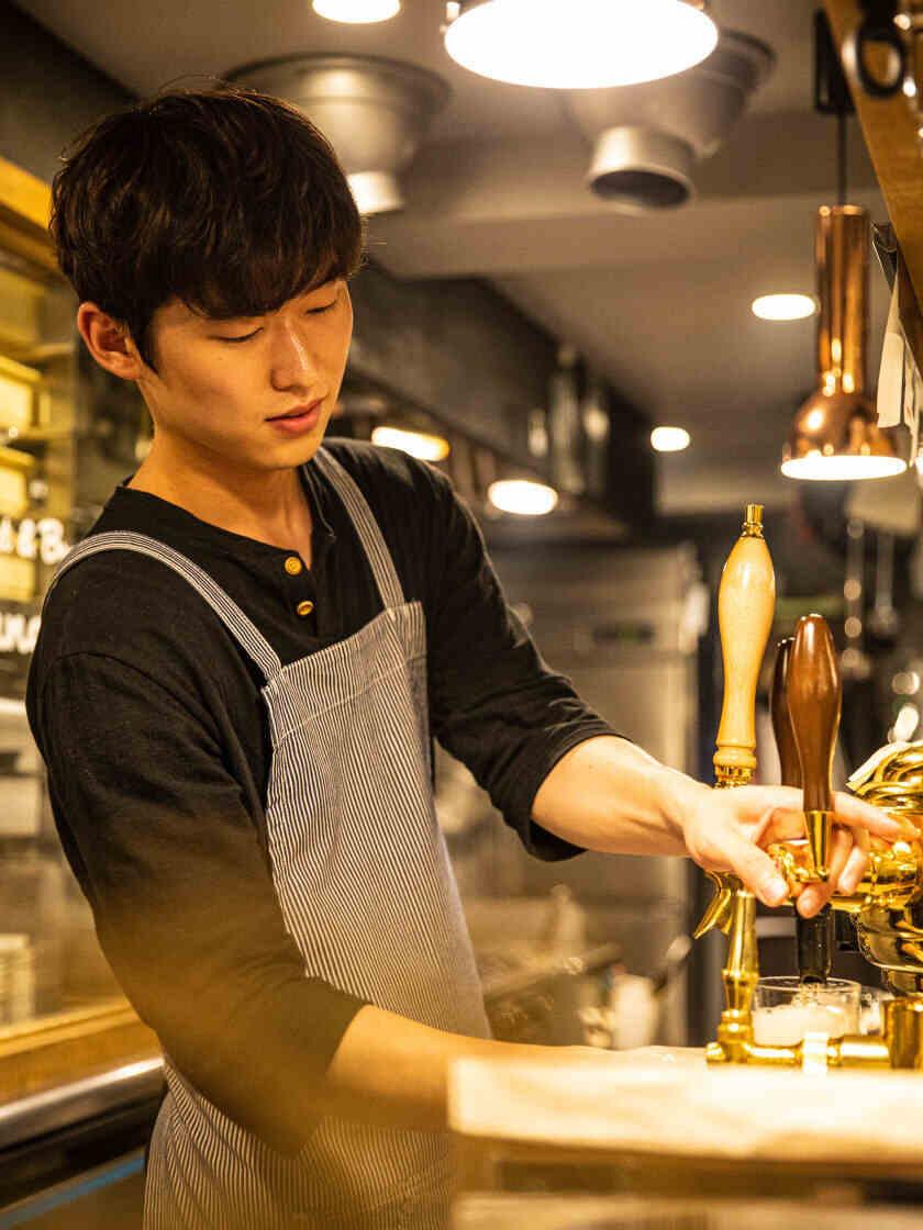 ビストロバンケットの制服1