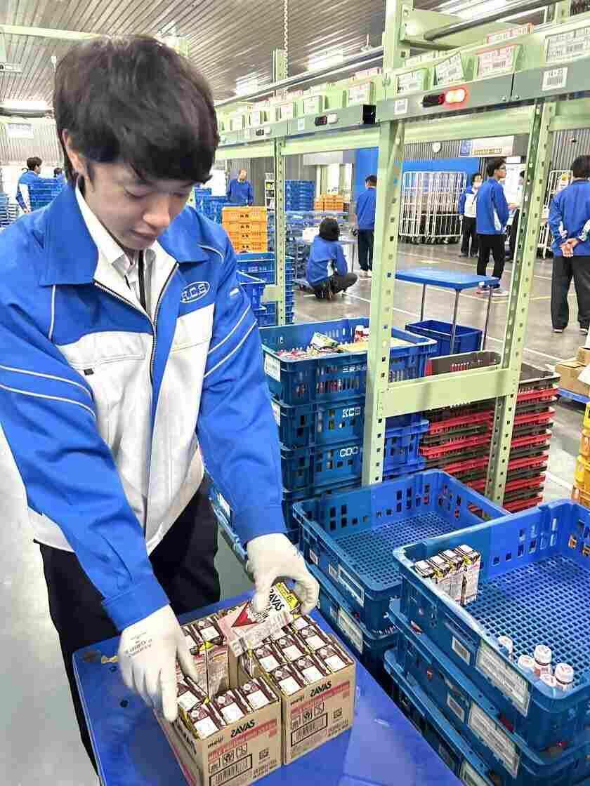 株式会社ケー・シー・エス　東大阪CDCの制服4