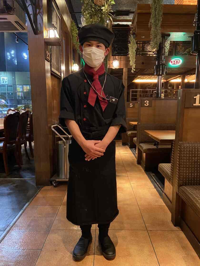 チファジャ　上桂店の制服3