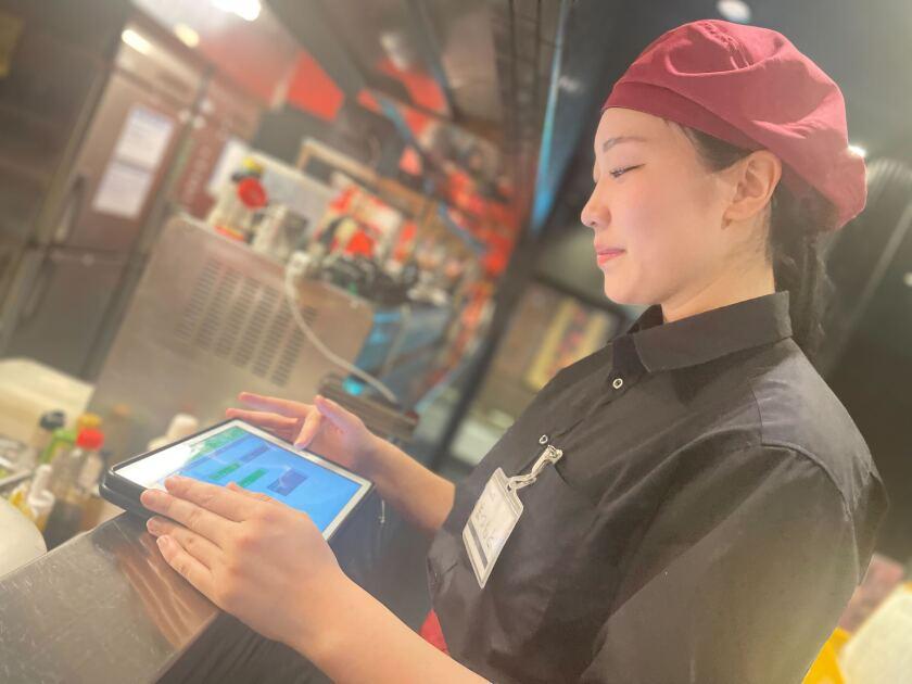 チファジャ　四条河原町店の制服3