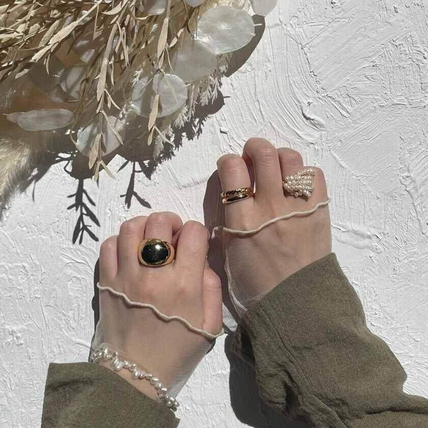 LiLiy 梅田HEP FIVE店の制服1