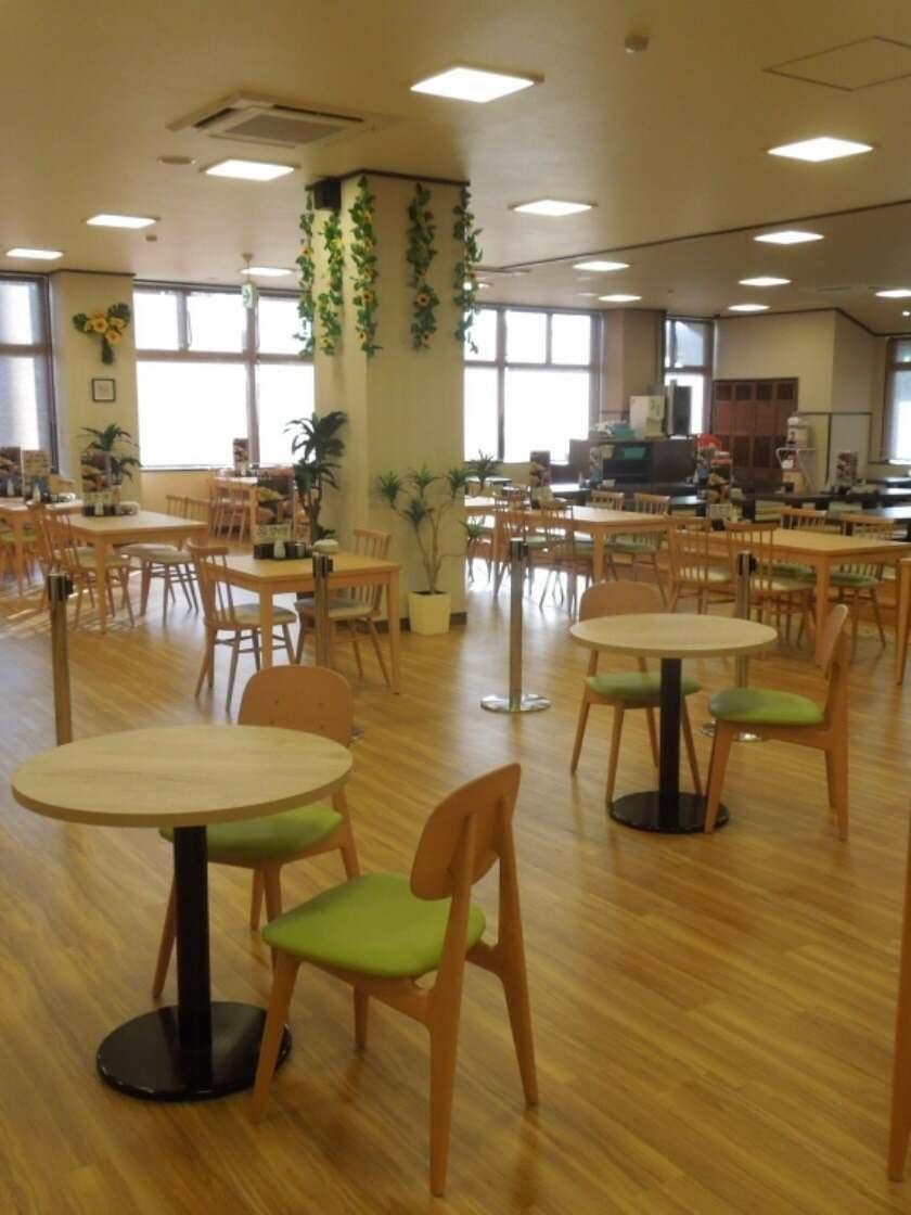 極楽湯　柏店　の制服5