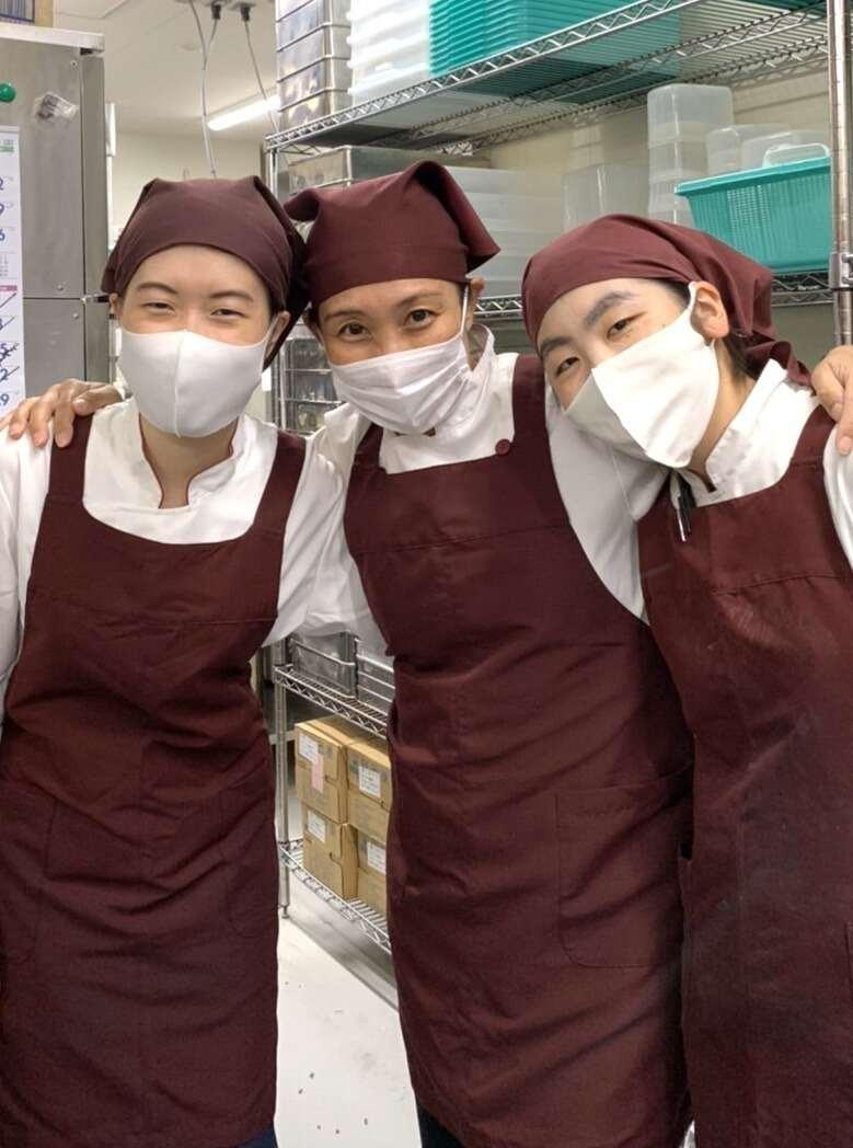 RAKU SPA 鶴見の制服3