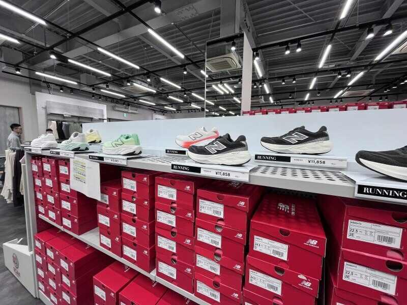 New Balanceファクトリーストア 酒々井プレミアムアウトレット店の仕事画像3