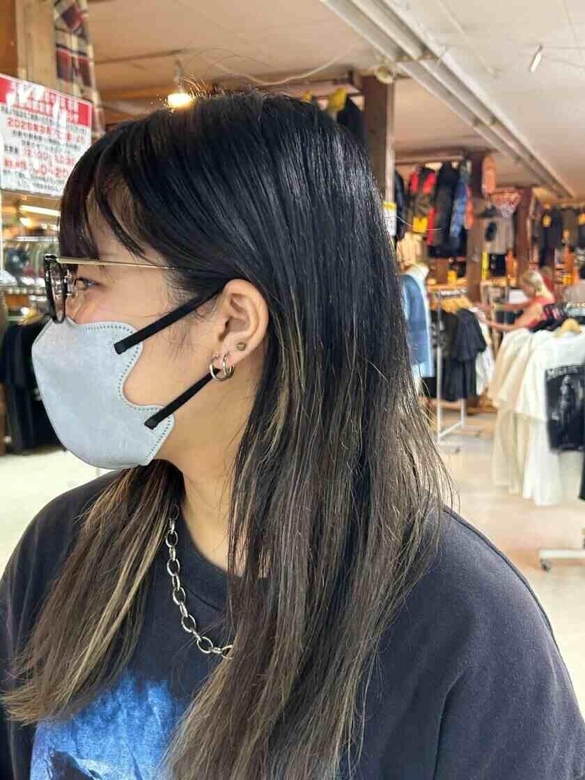 千葉鑑定団　酒々井店の制服2