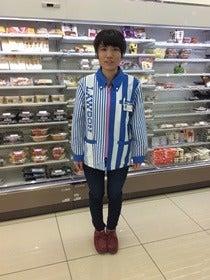 有限会社エムケイエルの制服3