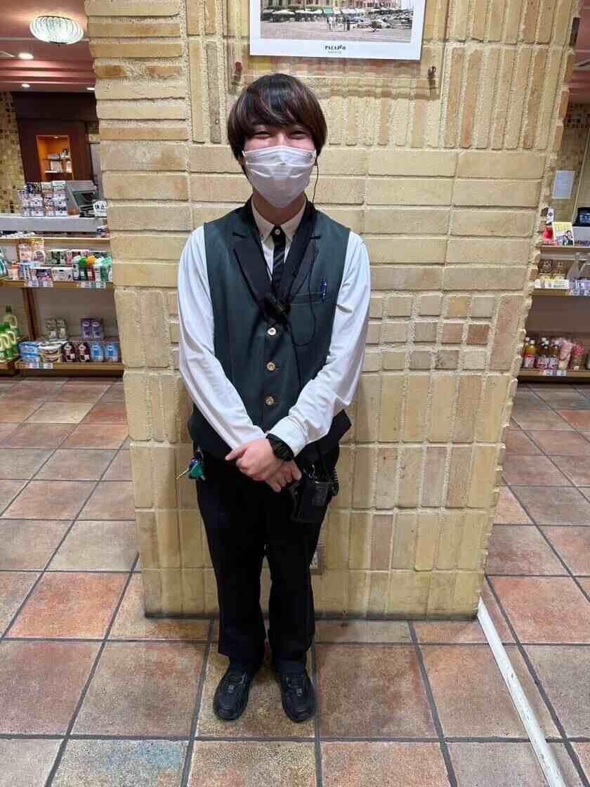 パラッツォ志村店の制服2