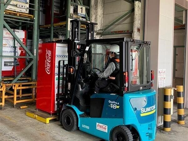 株式会社onEQuest（シンクラングループ）の制服2