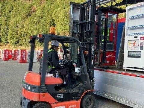 株式会社onEQuest（シンクラングループ）の制服3