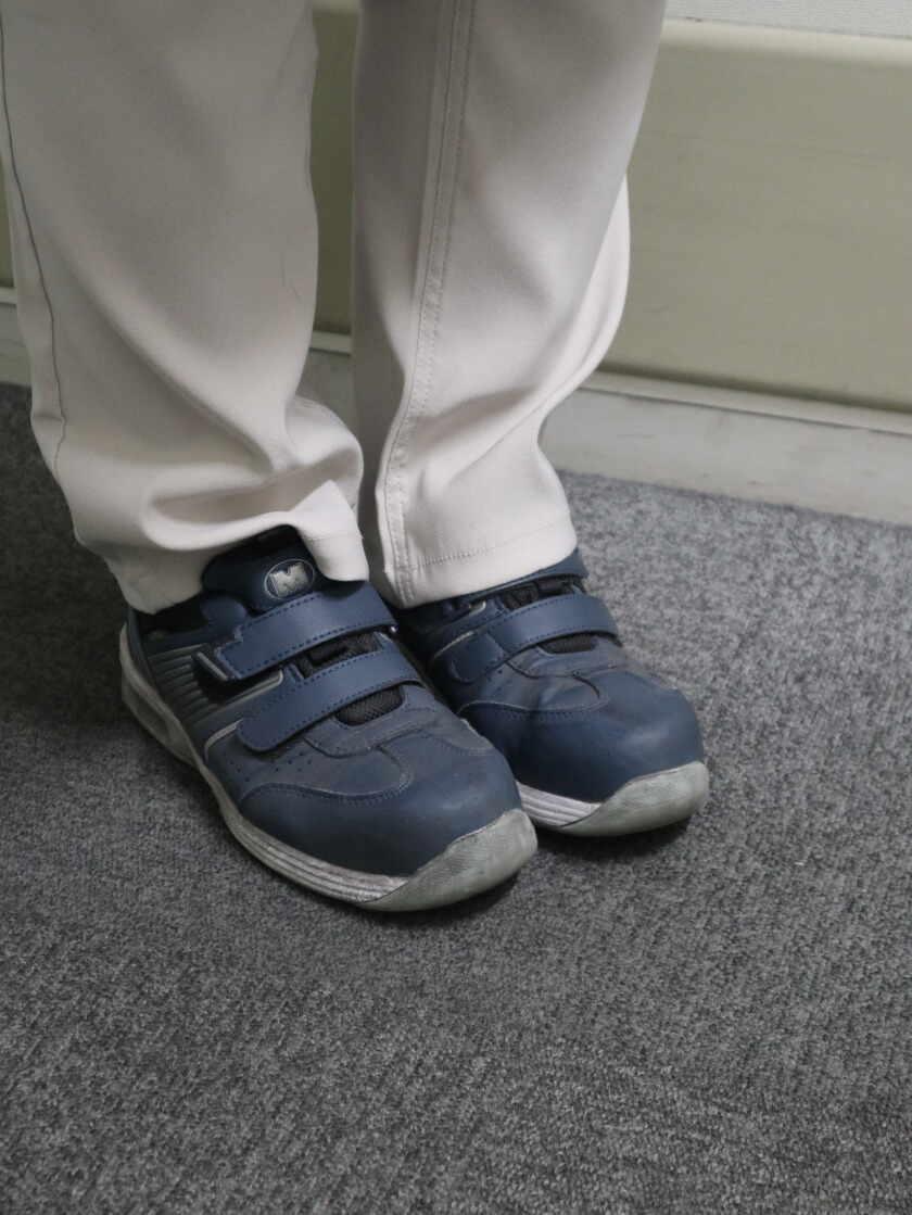 クローバーコネクト座間食品セットセンターの制服2