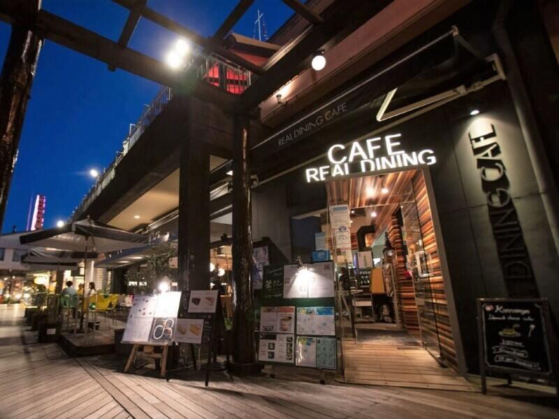 REAL DINING CAFE ハーバーランドモザイク店の仕事画像1