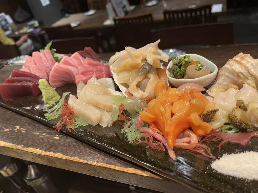 株式会社リネイション 居酒屋ダイニングひみつきち　祖師ヶ谷店の制服2