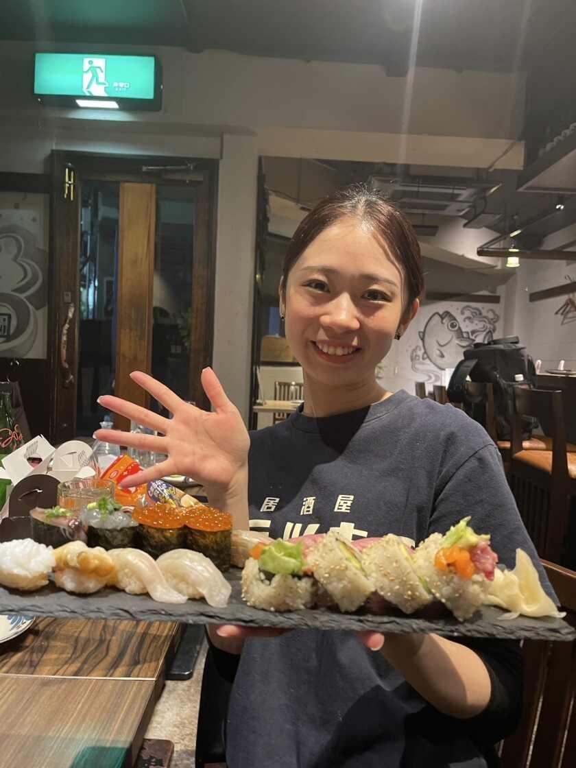 株式会社リネイション 居酒屋ダイニングひみつきち　祖師ヶ谷店の制服4