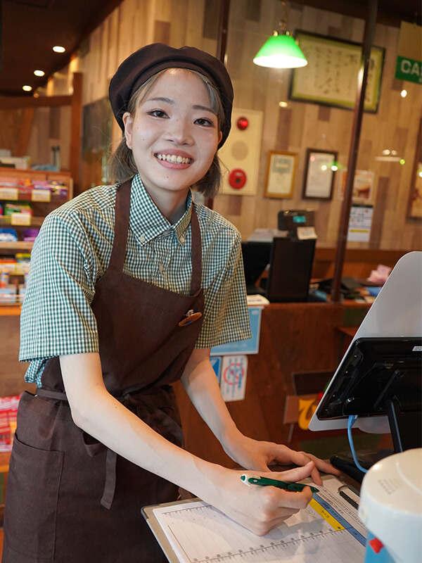 びっくりドンキー 津桜橋店の制服2