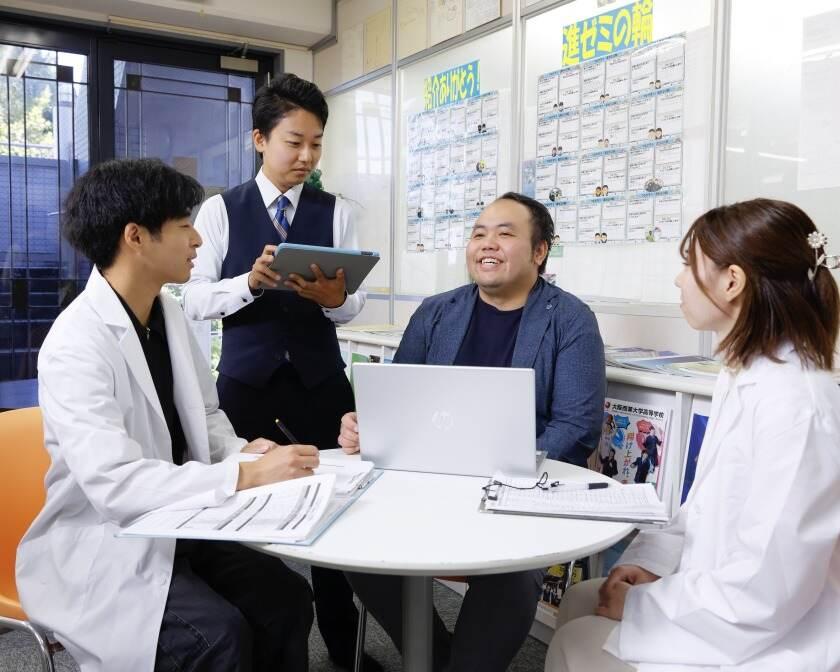 株式会社進学ゼミナール 南堀江校の制服8