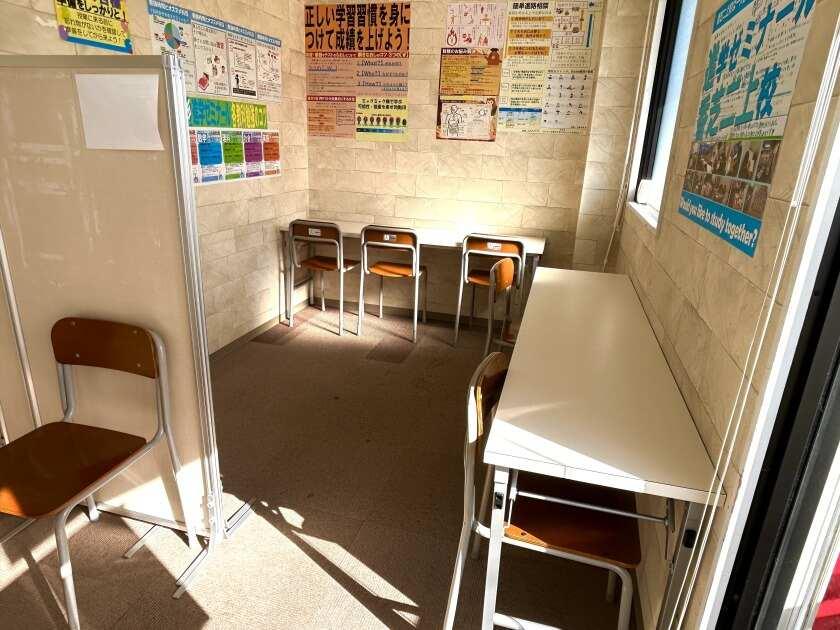 株式会社進学ゼミナール 香芝二上校の制服3