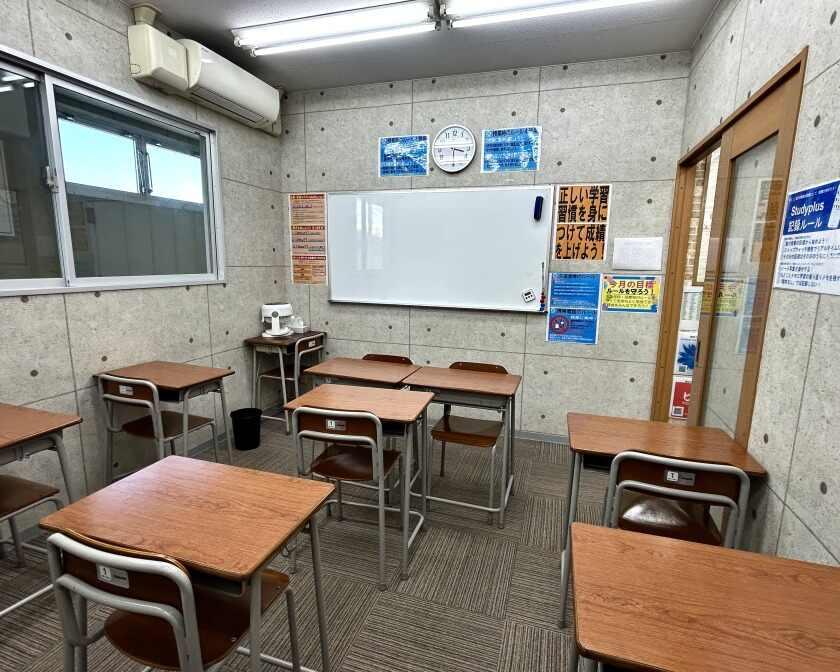 進学ゼミナール  押熊校の制服2