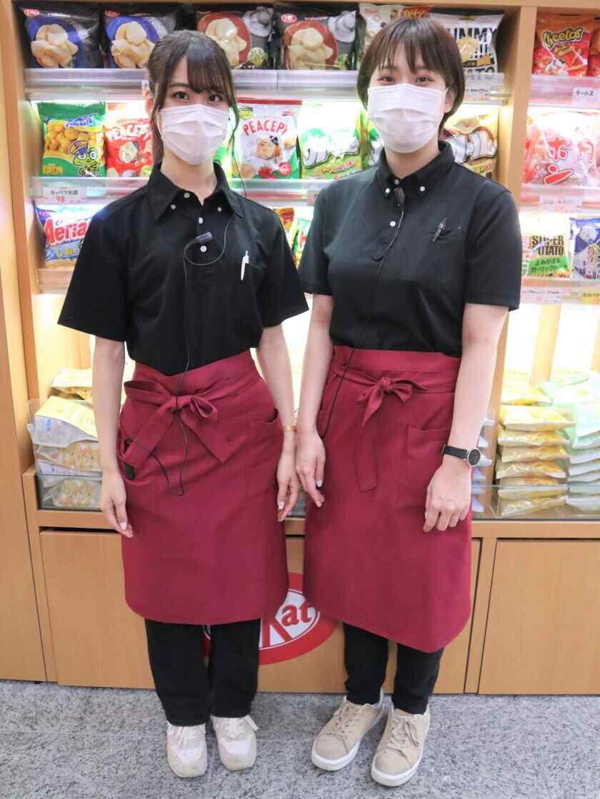 お菓子のミュージアムの制服1