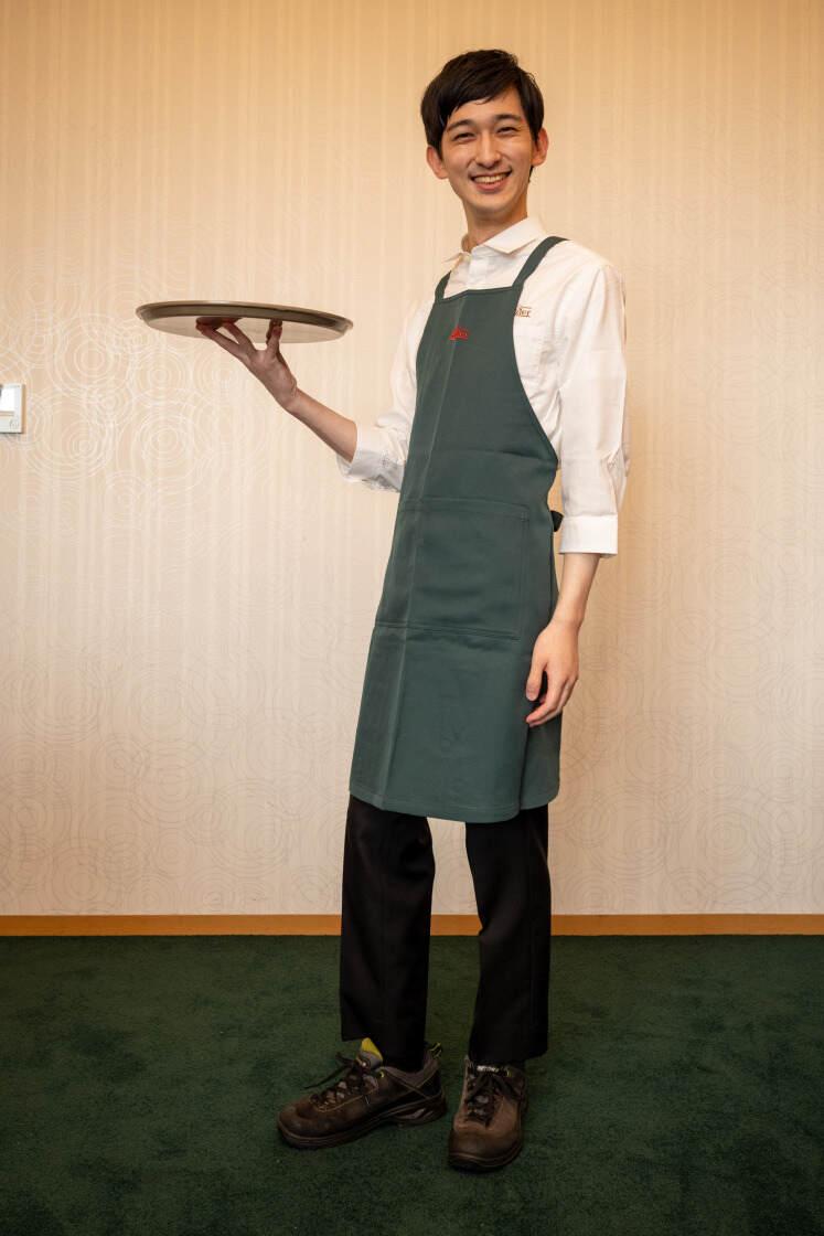 シズラー東京国際フォーラム店の制服4