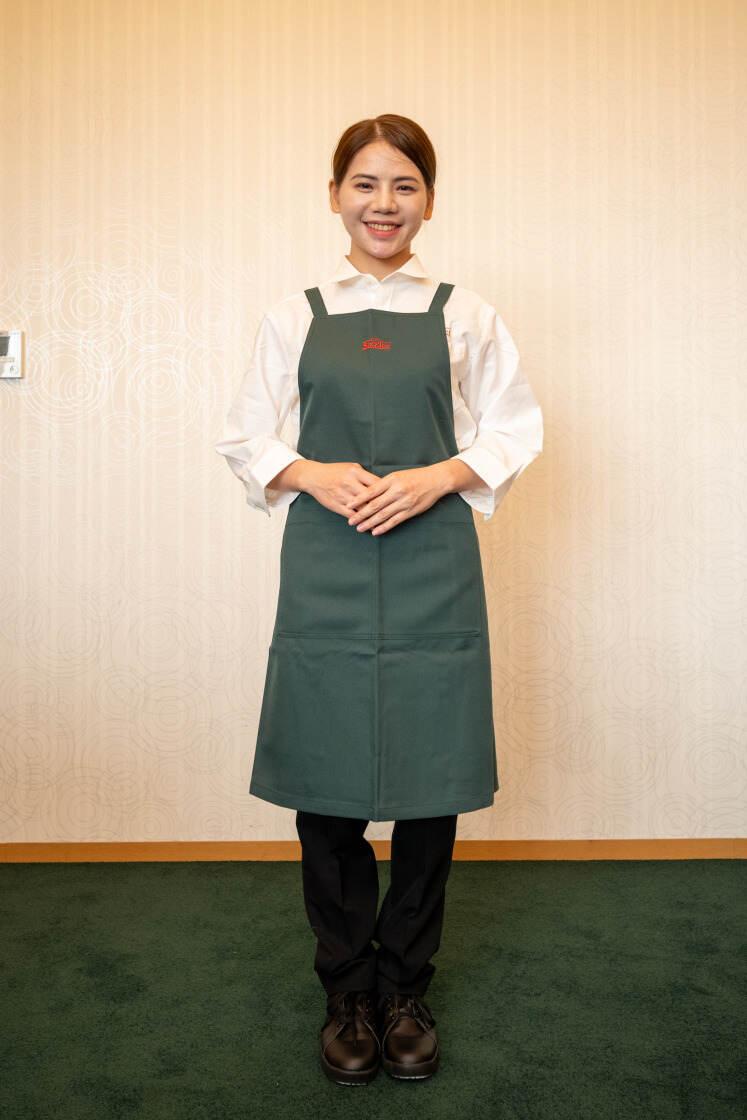 シズラー東京国際フォーラム店の制服3