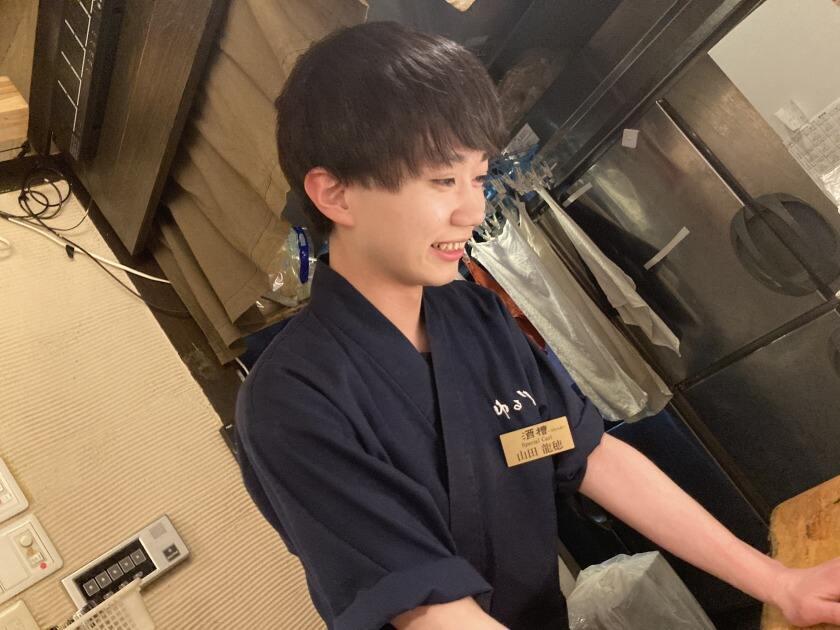 有限会社山路フード 魚ダイニング　酒槽～さかふね～の制服3