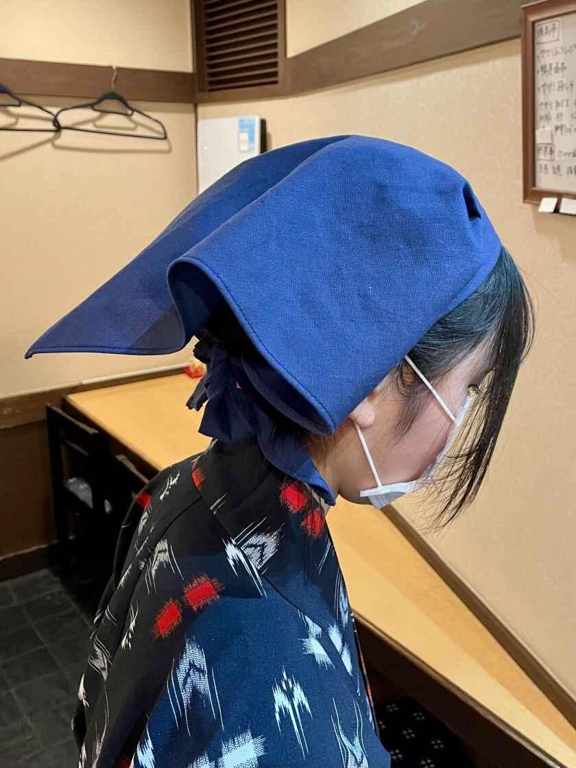 居酒屋とり八の制服3