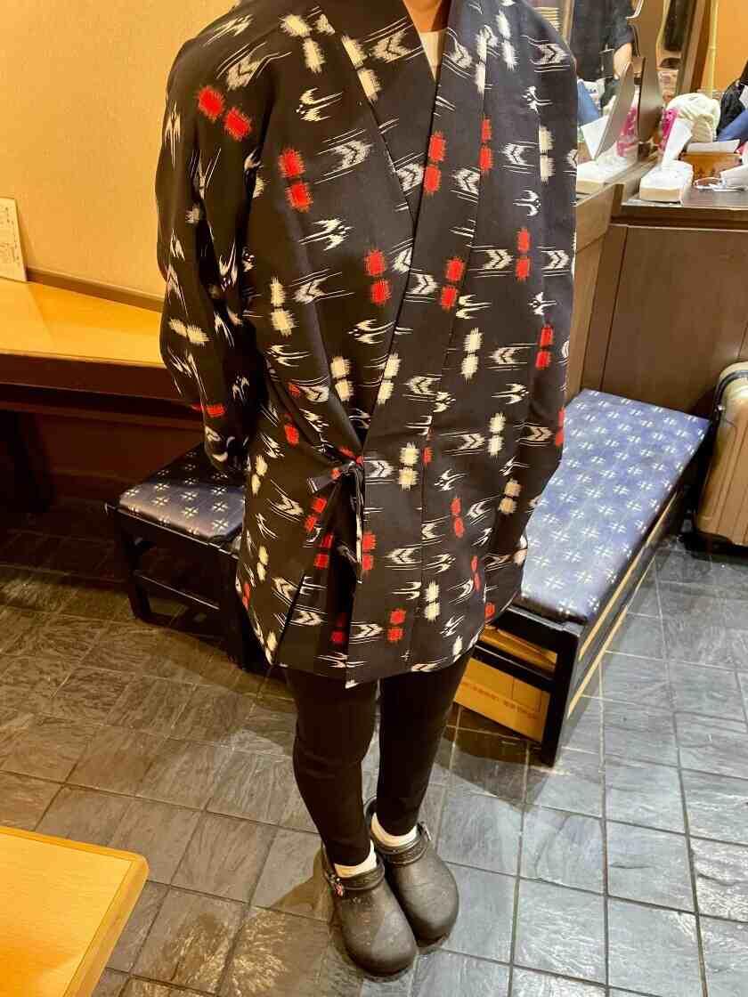 居酒屋とり八の制服1