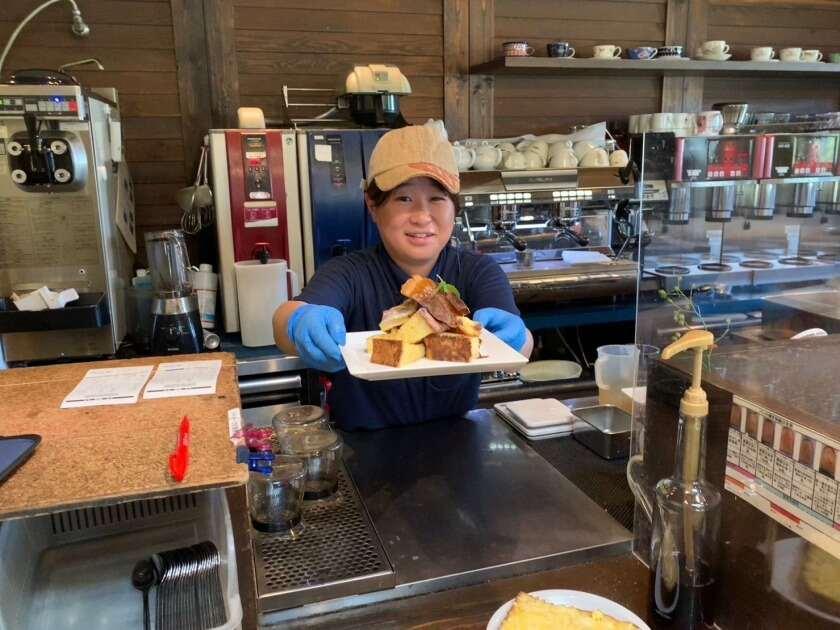 ヒロコーヒー伊丹いながわ店の制服4