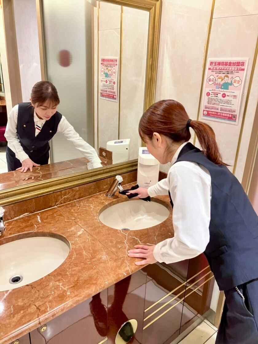 株式会社サントロぺ　松戸店（松戸駅徒歩2分！）の制服3