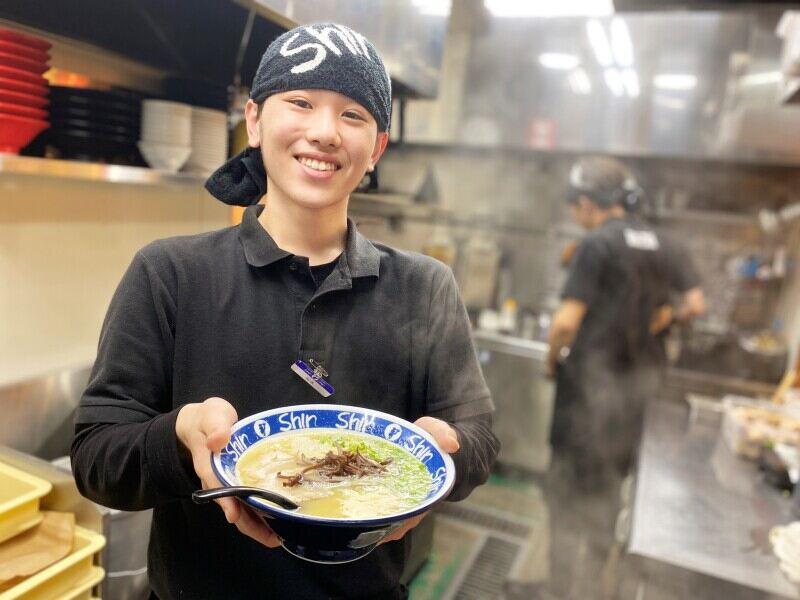 博多らーめんShin Shin　アミュプラザ小倉店の仕事画像2