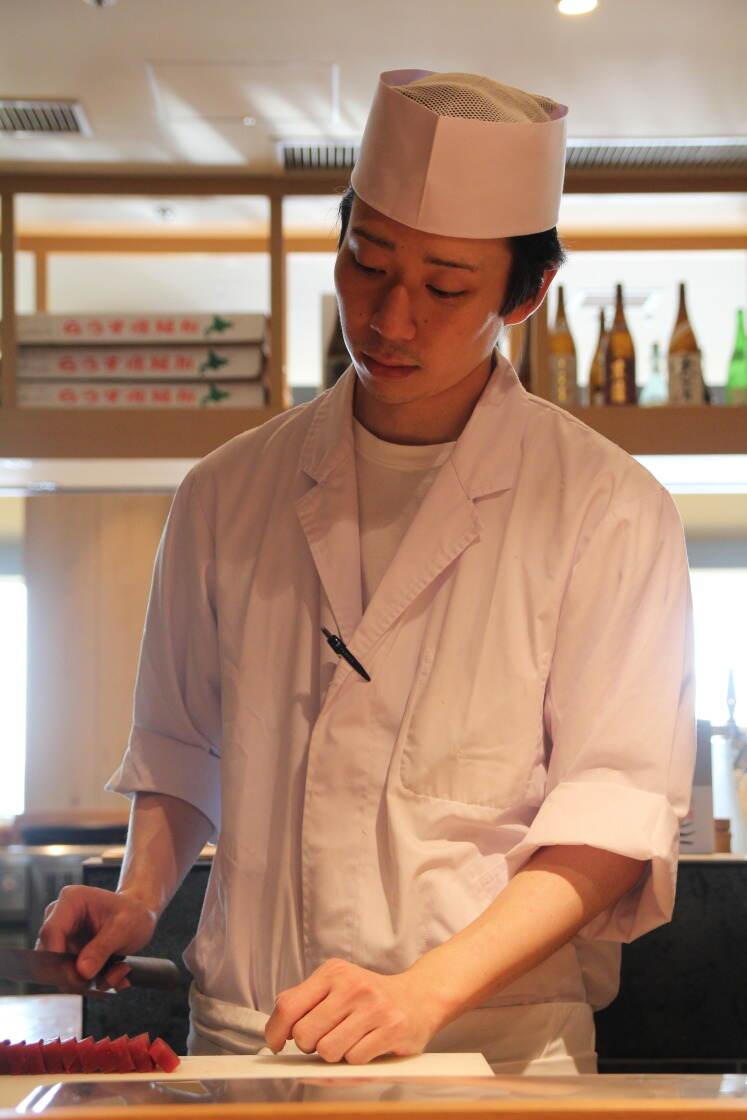 恵比寿　こんぶやの制服3