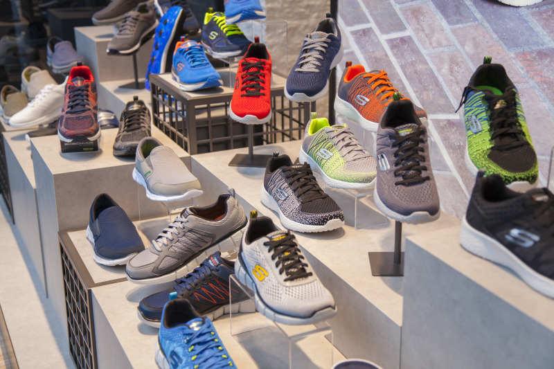 SKECHERS（スケッチャーズ）ららぽーと愛知東郷店の仕事画像2