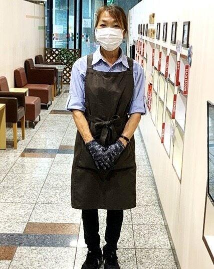 キャロル96上峰店の制服1