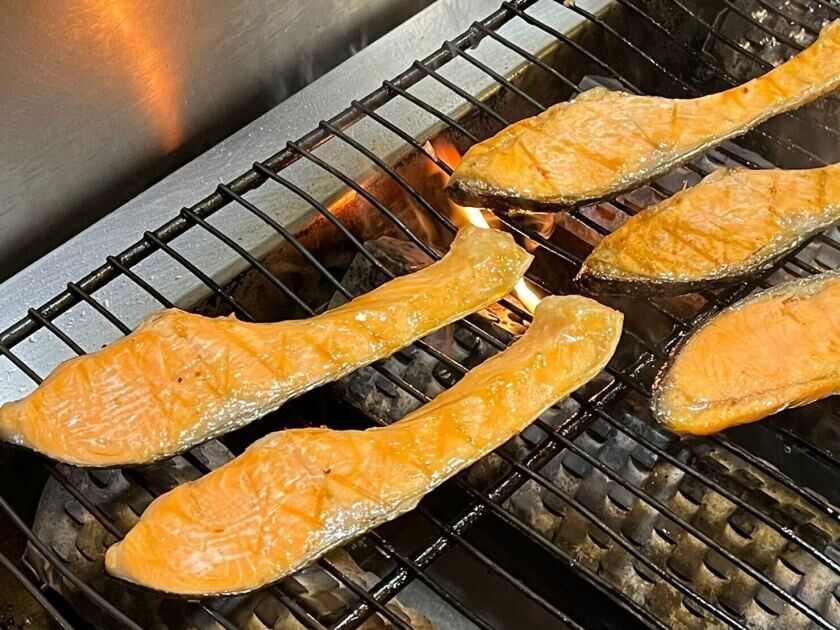 さち福や 天王寺MIOプラザ館店（JR西日本グループ）の制服3