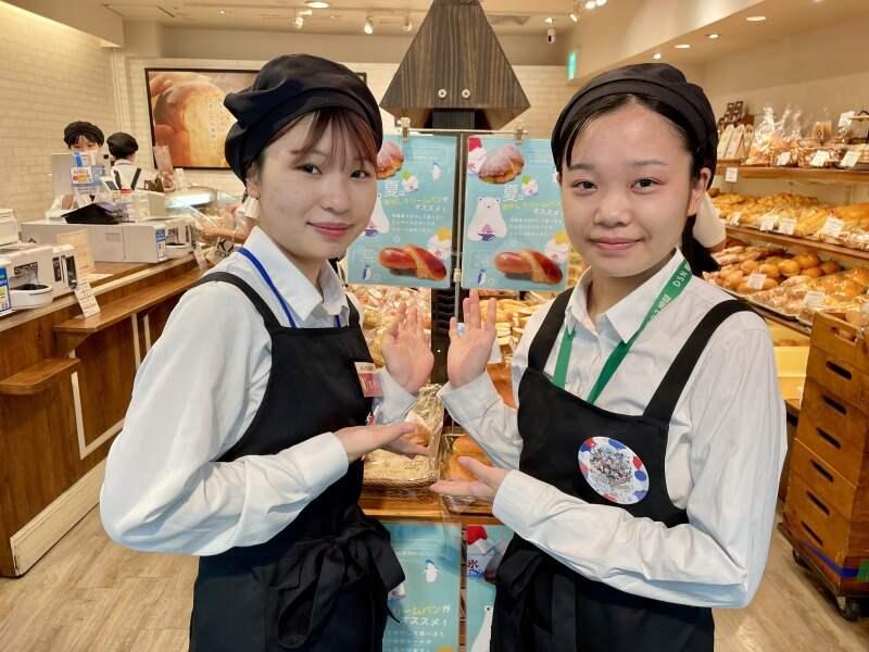 エーワンベーカリー　JR大阪駅中央口店の仕事画像1