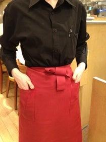 東和フードサービス株式会社 イタリアンダイニングＤｏＮＡ　エキア松原の制服2