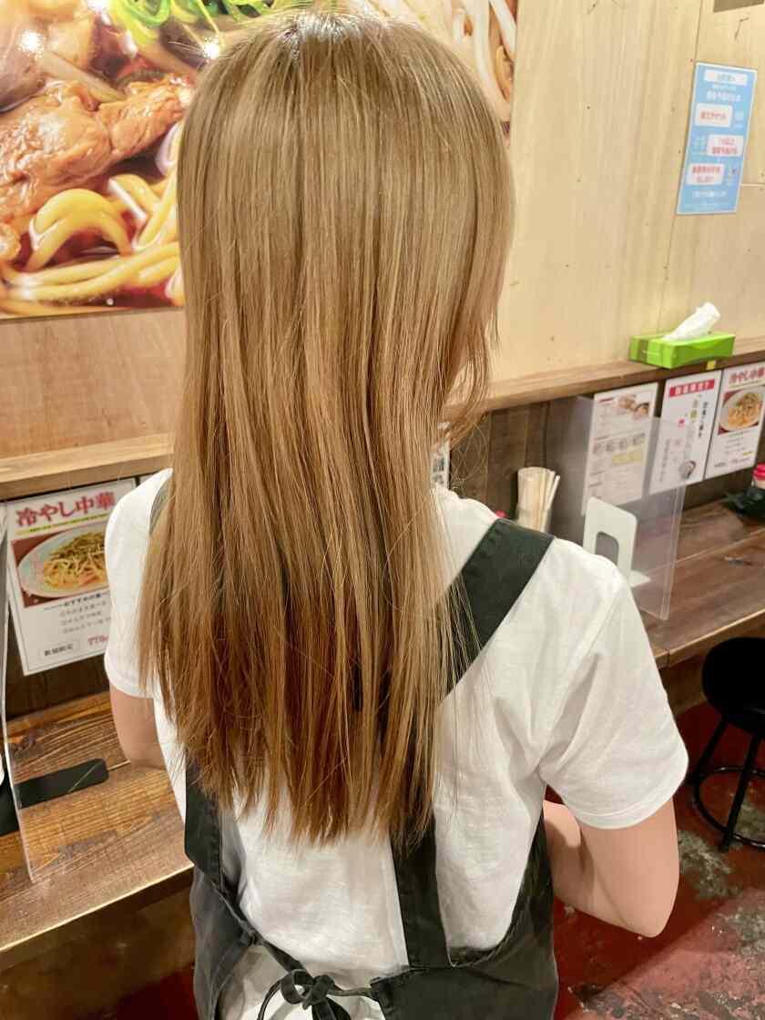 中華そばアサヒ製麺　なんばラーメン一座店の制服4