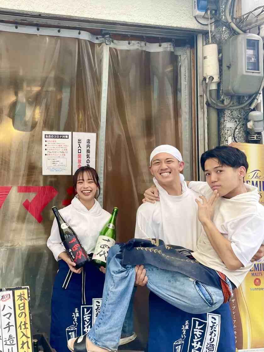 居酒屋　ニューシンマチの制服8