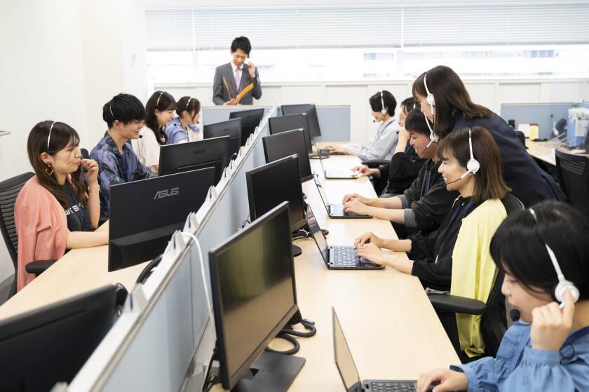 ビーウィズ株式会社の制服3