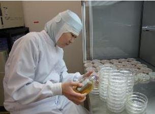 週3日から勤務OK！生産工場での食品検査・事務／シフトの融通◎(オフィス、瀬戸市)のイメージ画像