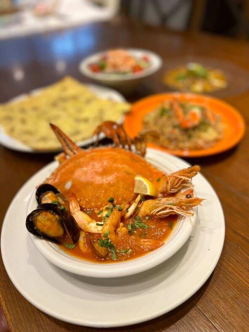 SEAFOOD JO'S テラスモール湘南店の制服5