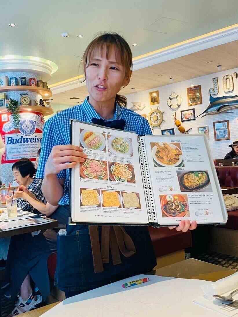 SEAFOOD JO'S テラスモール湘南店の制服3
