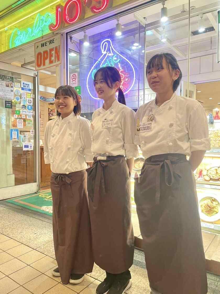 GARLIC JO'S 川崎アゼリア店（株式会社アメリカンハウス）の制服1