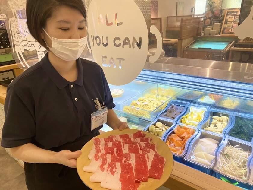 しゃぶしゃぶ但馬屋　新百合ヶ丘店の制服1