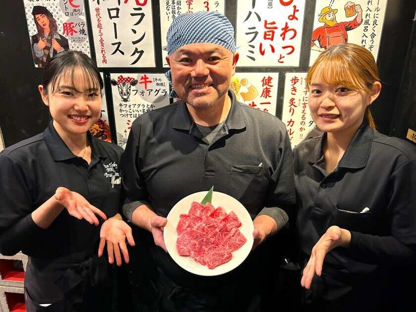 焼肉 鳴尾 銀座本店の制服3