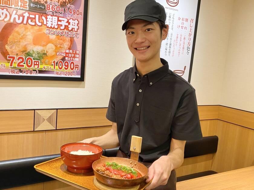 元祖 変わりかつ丼・親子丼 祭太鼓　阪急三番街店の制服3